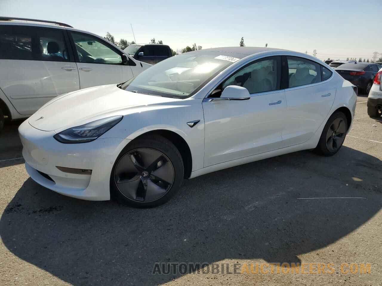 5YJ3E1EBXJF122298 TESLA MODEL 3 2018