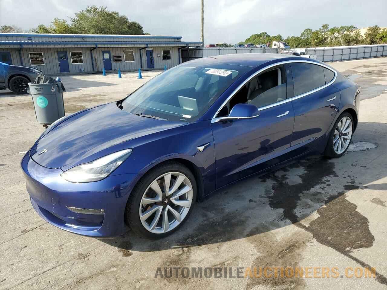 5YJ3E1EBXJF133947 TESLA MODEL 3 2018