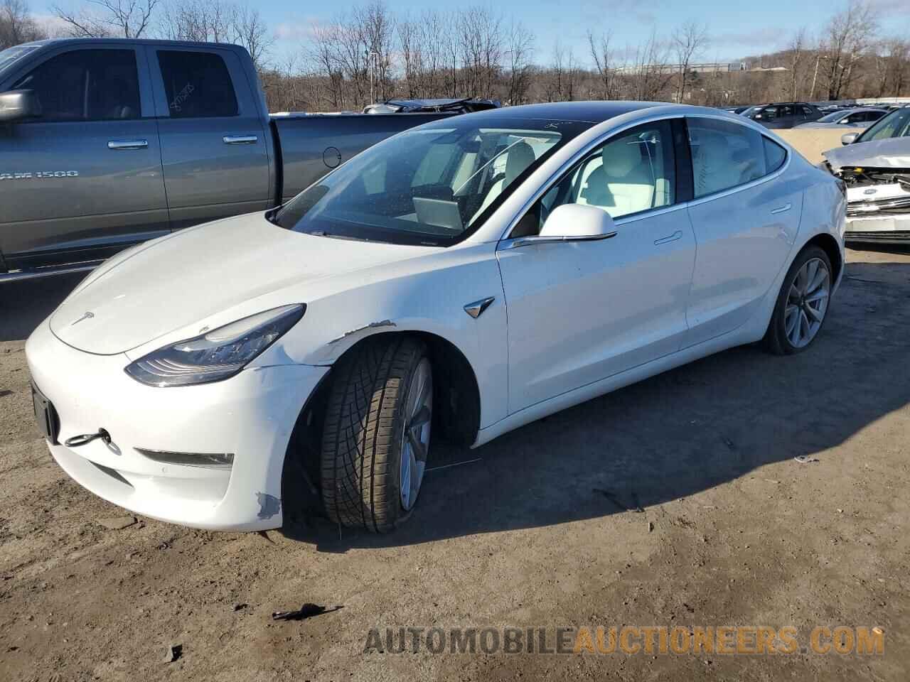 5YJ3E1EBXJF135536 TESLA MODEL 3 2018