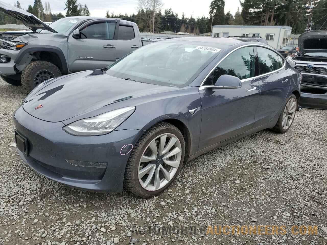 5YJ3E1EBXJF145337 TESLA MODEL 3 2018