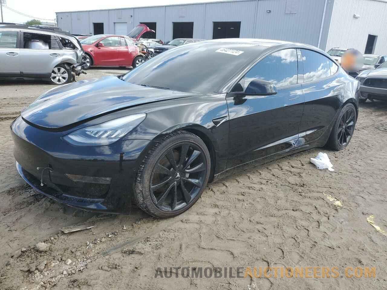 5YJ3E1EBXJF184252 TESLA MODEL 3 2018