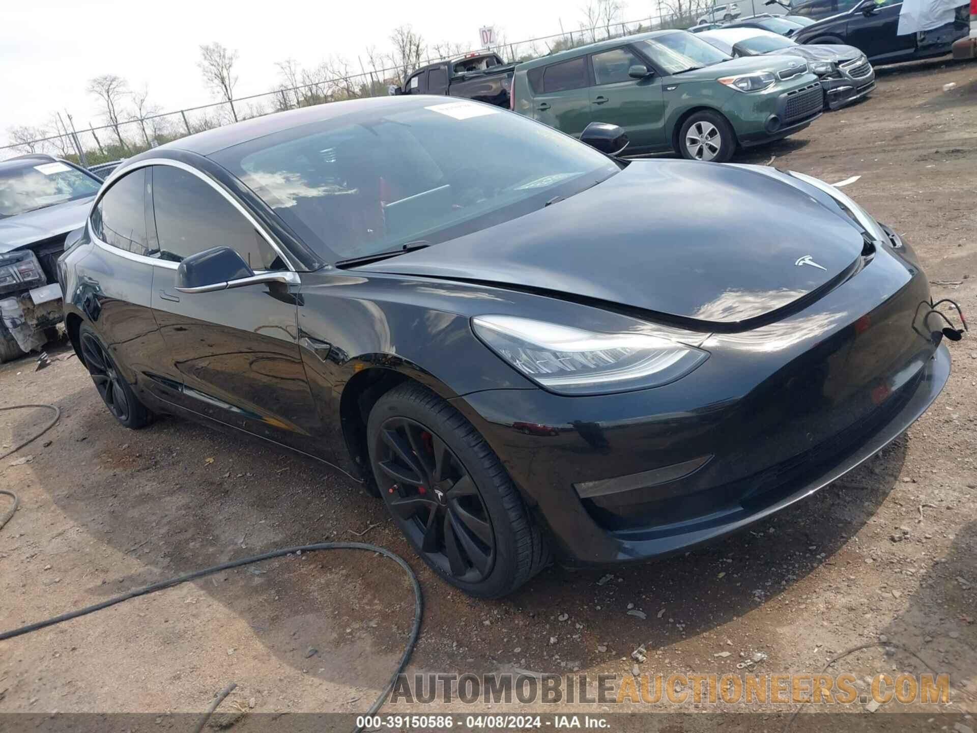 5YJ3E1EBXJF186728 TESLA MODEL 3 2018