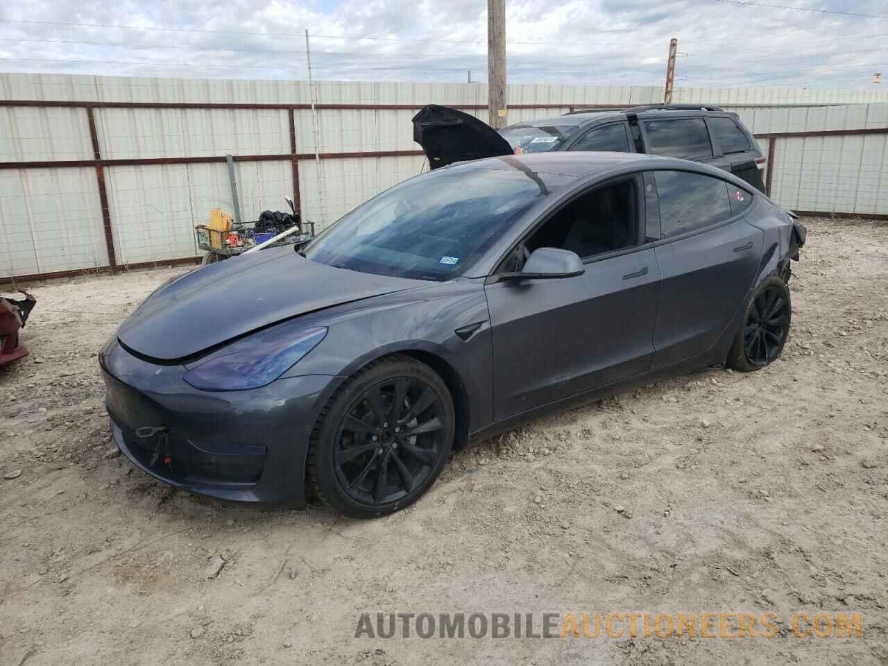 5YJ3E1EBXKF194071 TESLA MODEL 3 2019