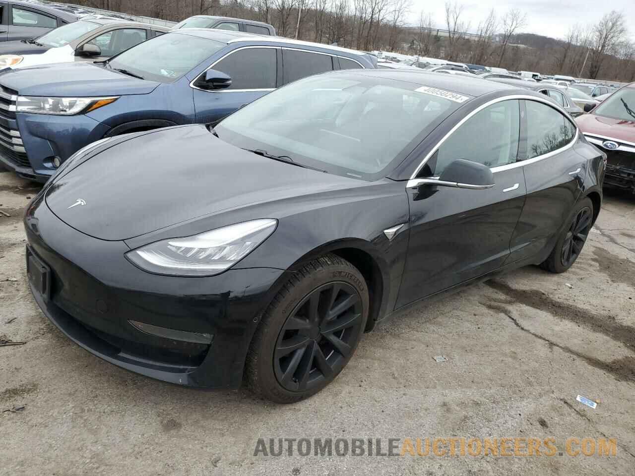 5YJ3E1EBXKF197035 TESLA MODEL 3 2019