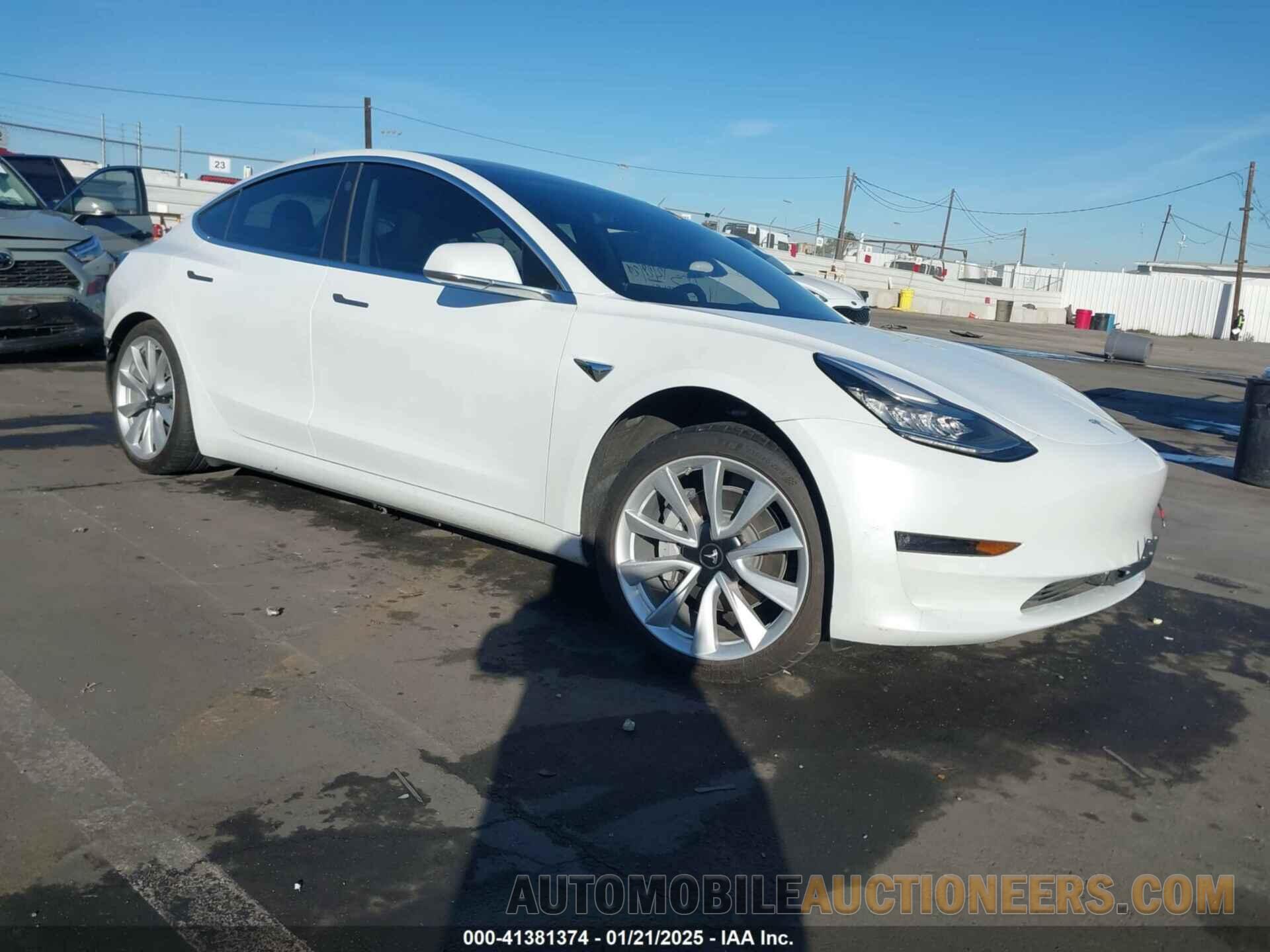 5YJ3E1EBXKF213024 TESLA MODEL 3 2019