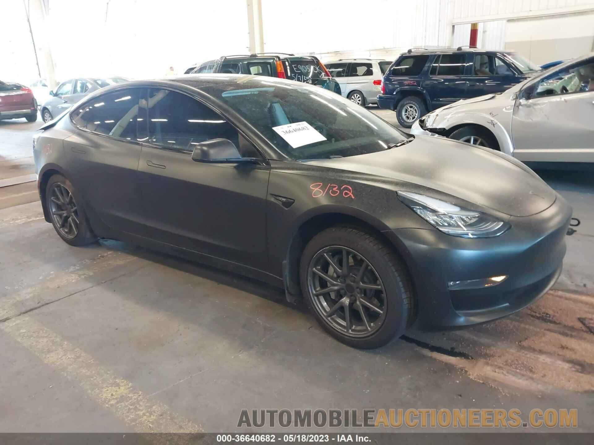 5YJ3E1EBXKF384890 TESLA MODEL 3 2019