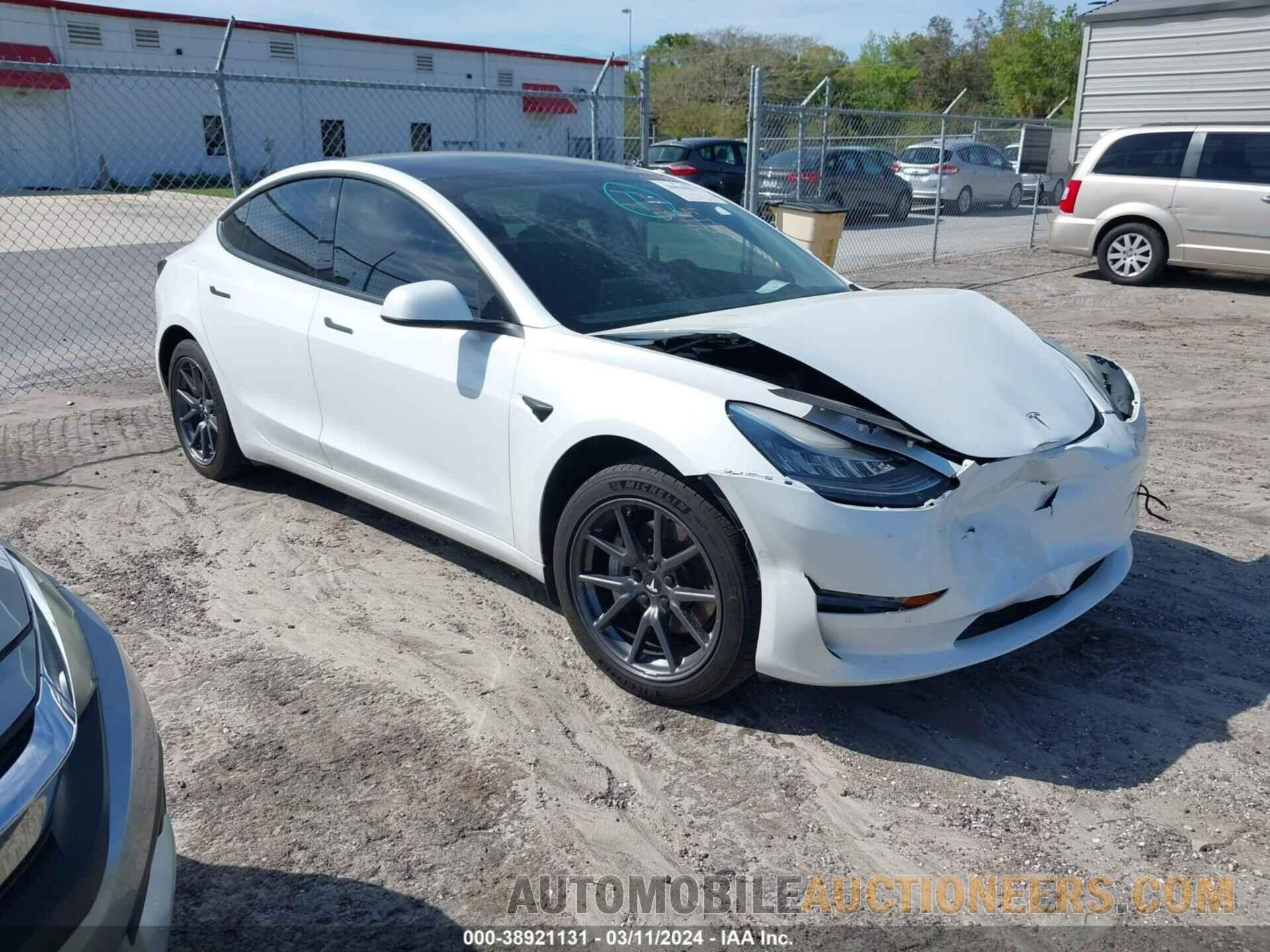 5YJ3E1EBXKF493897 TESLA MODEL 3 2019