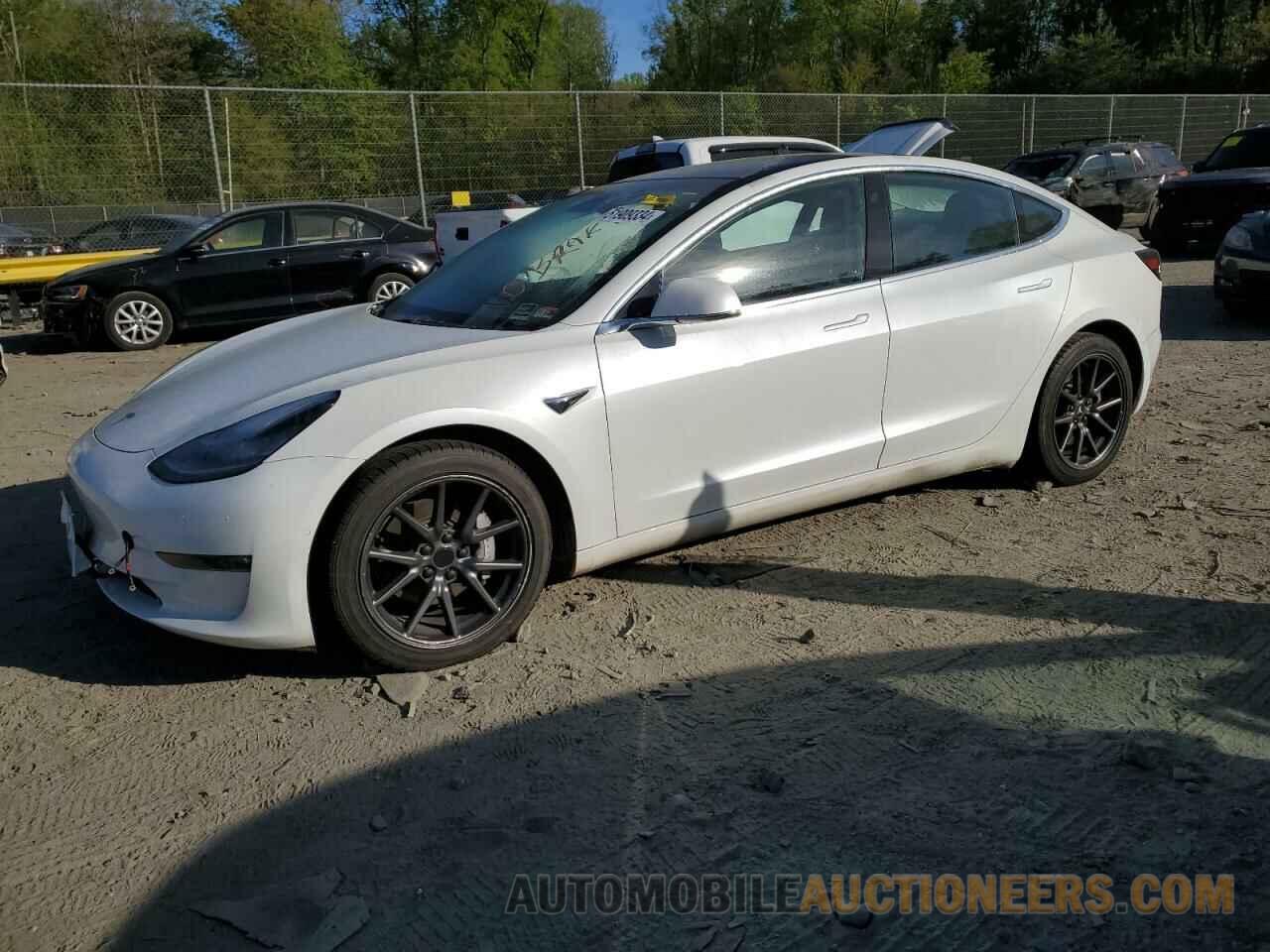 5YJ3E1EBXKF510567 TESLA MODEL 3 2019