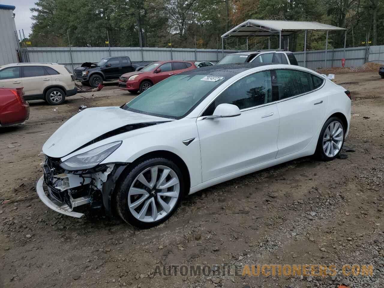 5YJ3E1EBXKF530396 TESLA MODEL 3 2019