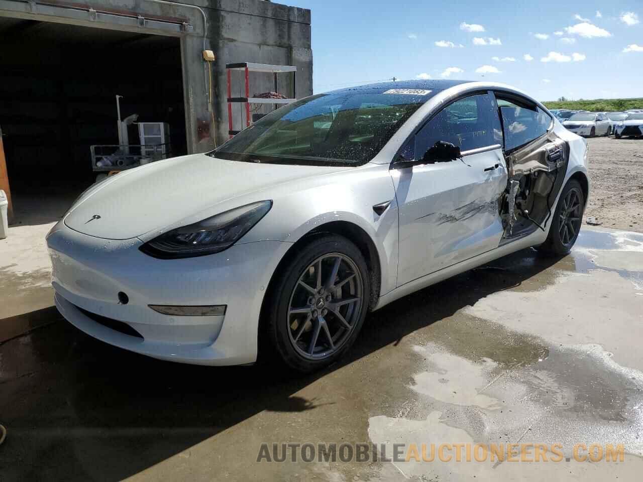 5YJ3E1EBXMF855407 TESLA MODEL 3 2021