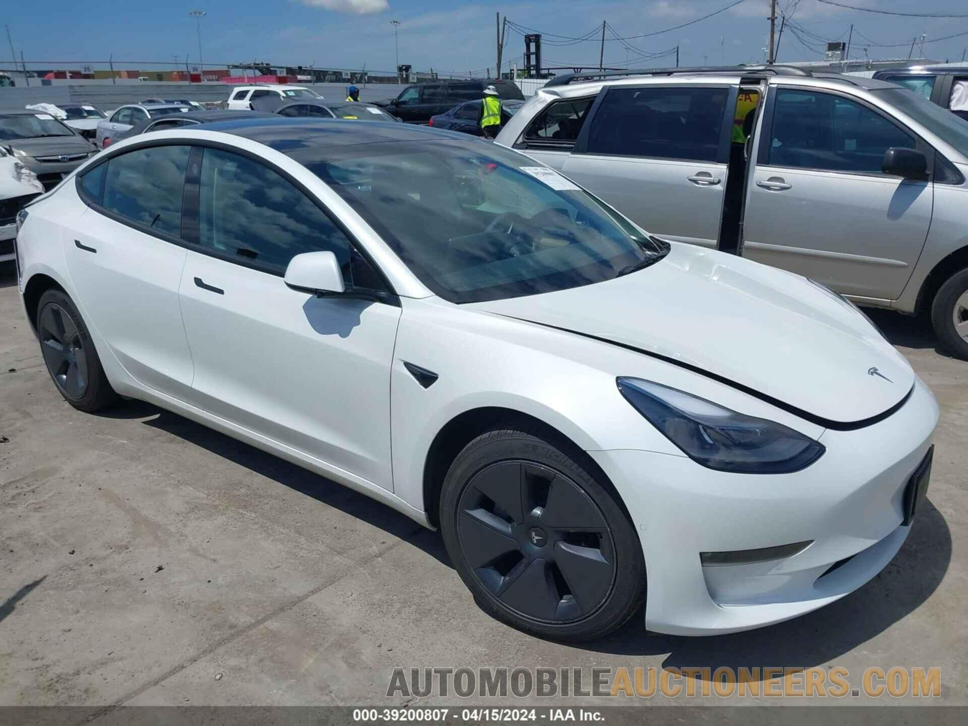 5YJ3E1EBXNF152827 TESLA MODEL 3 2022