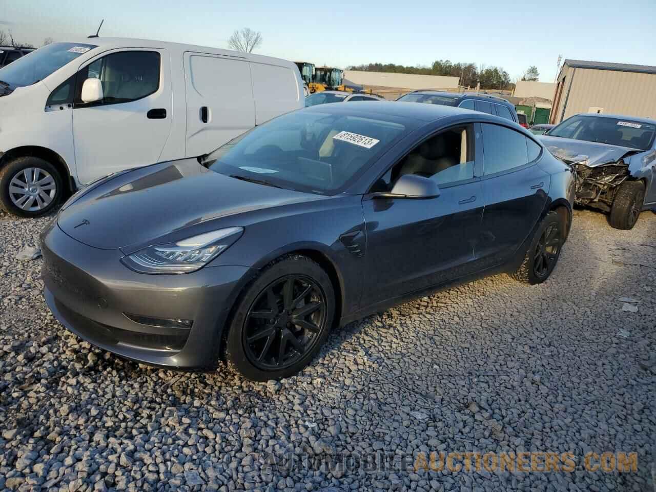 5YJ3E1EBXNF237618 TESLA MODEL 3 2022