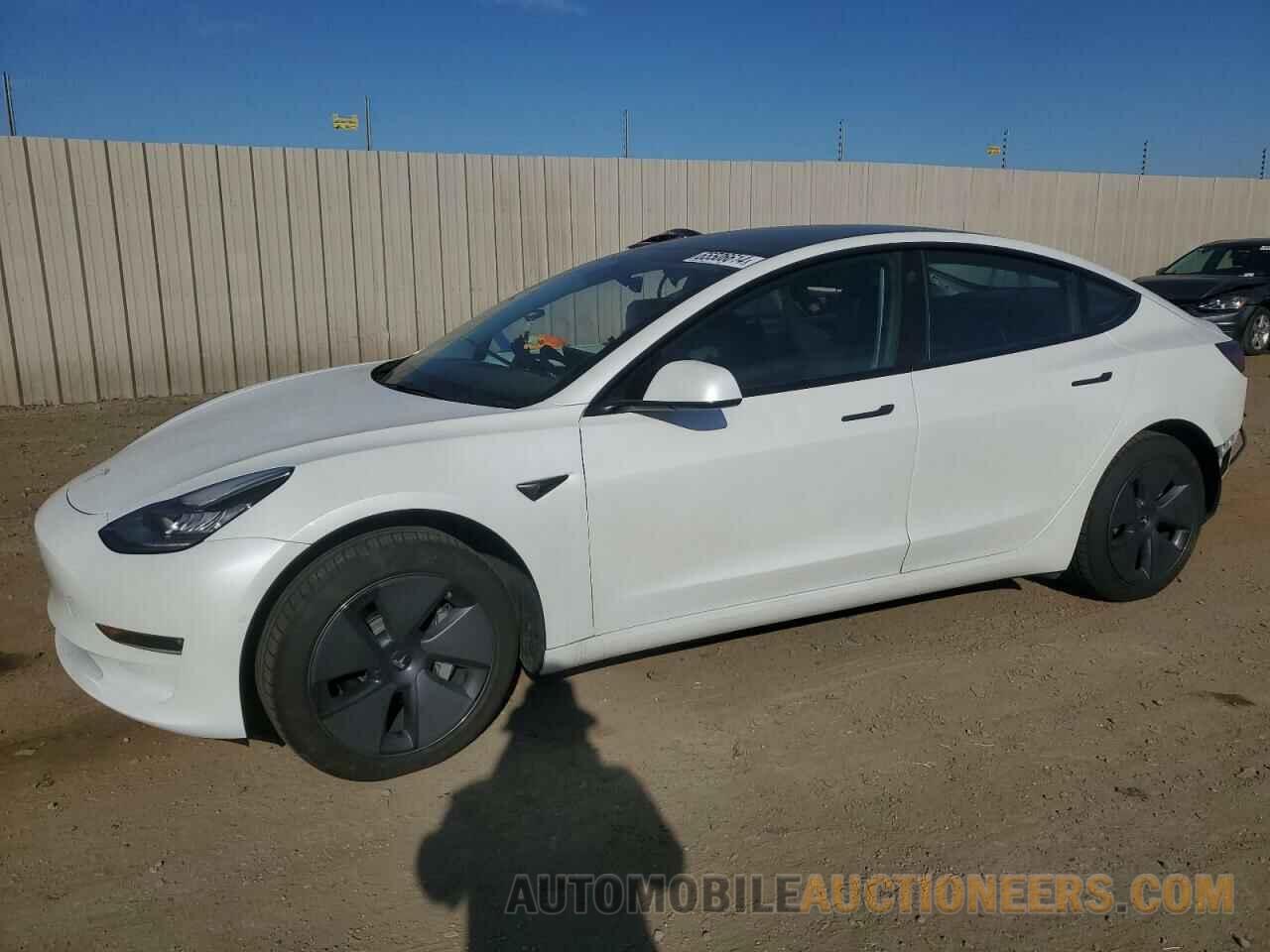 5YJ3E1EBXNF245458 TESLA MODEL 3 2022