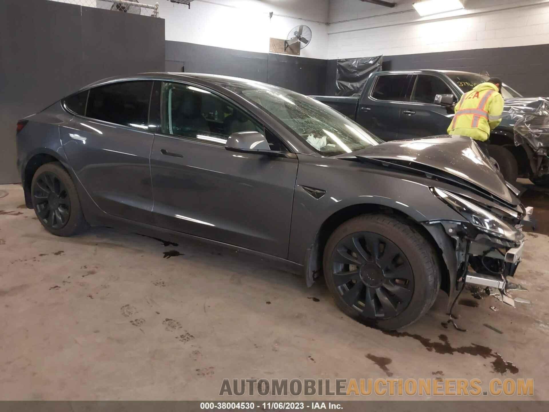 5YJ3E1EBXNF253303 TESLA MODEL 3 2022