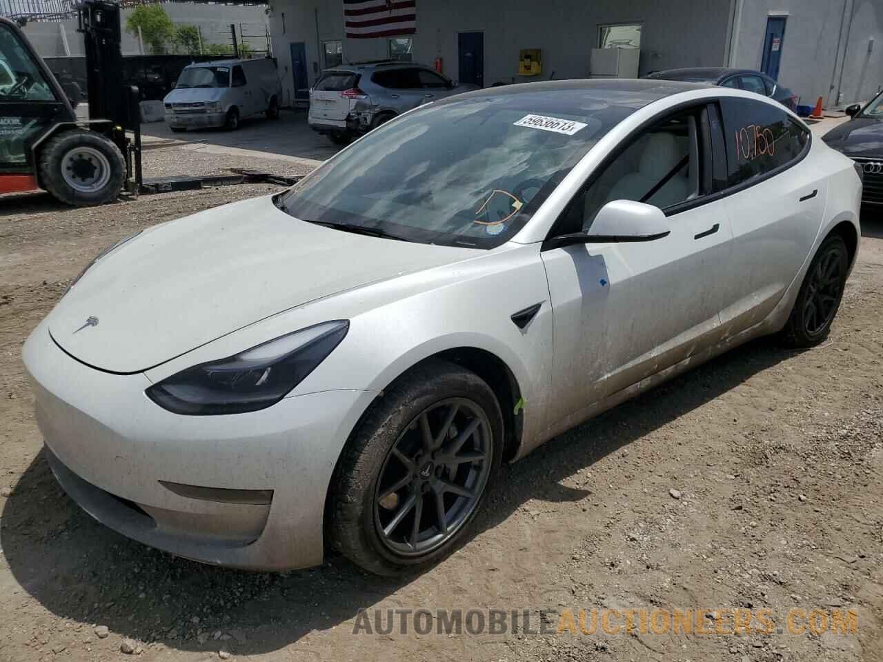 5YJ3E1EBXNF305285 TESLA MODEL 3 2022