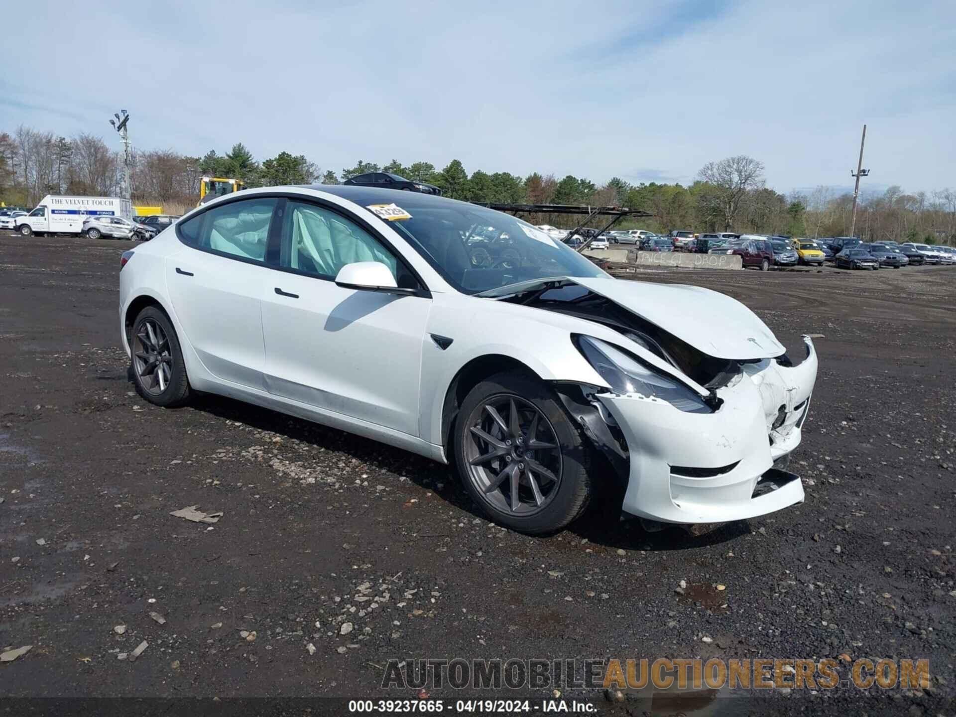 5YJ3E1EBXNF334785 TESLA MODEL 3 2022