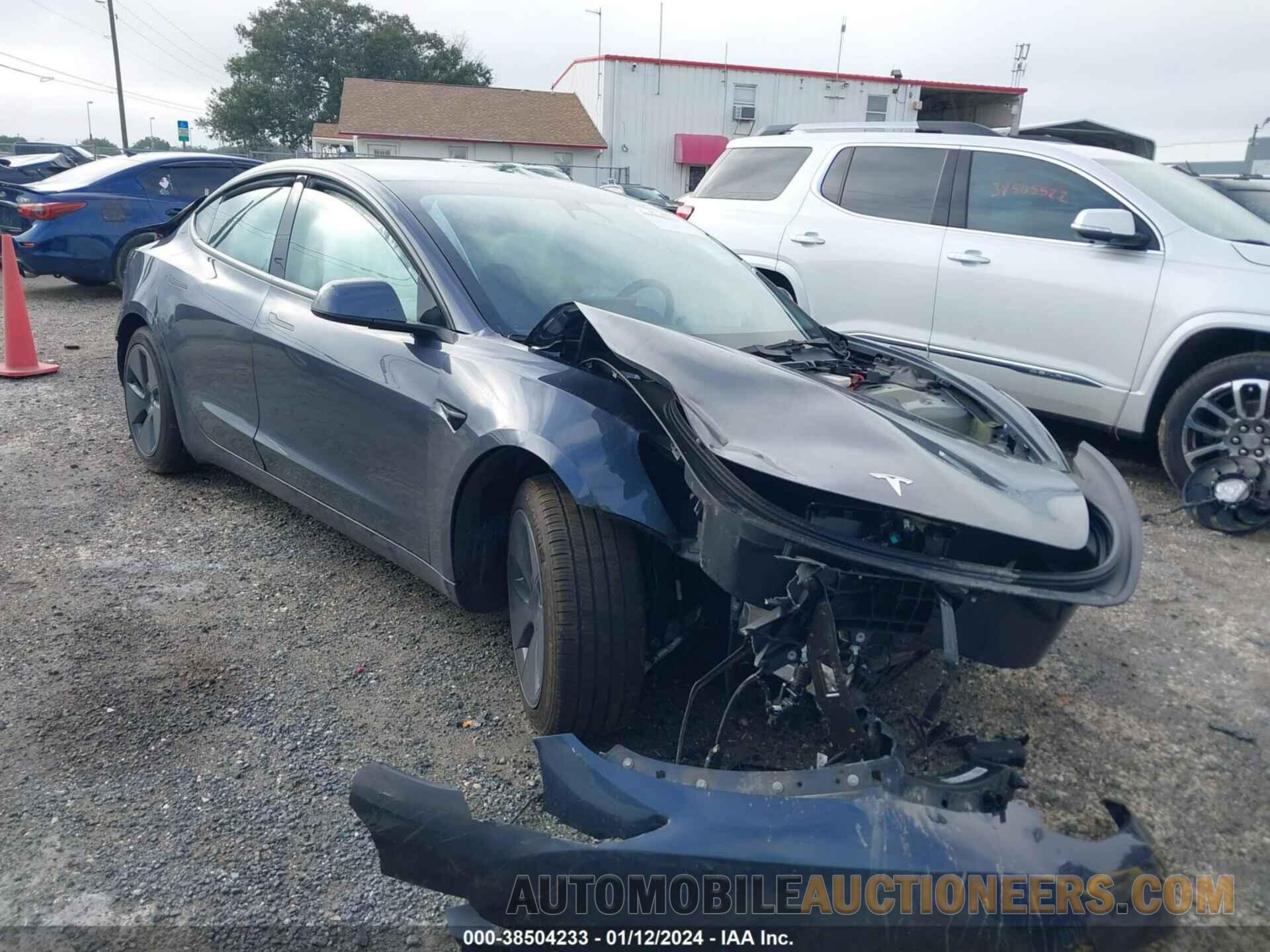 5YJ3E1EBXNF344927 TESLA MODEL 3 2022