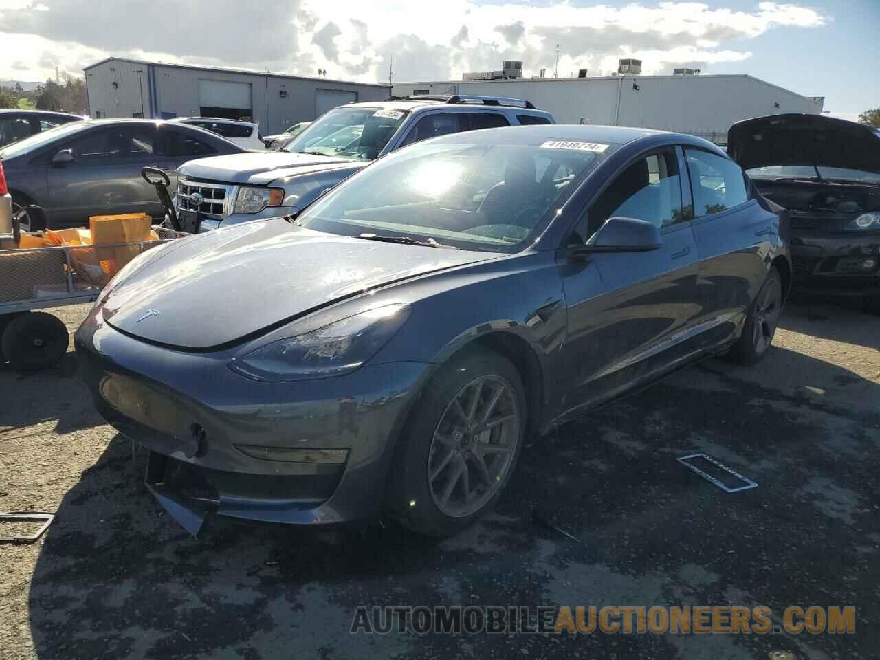 5YJ3E1EBXPF392804 TESLA MODEL 3 2023