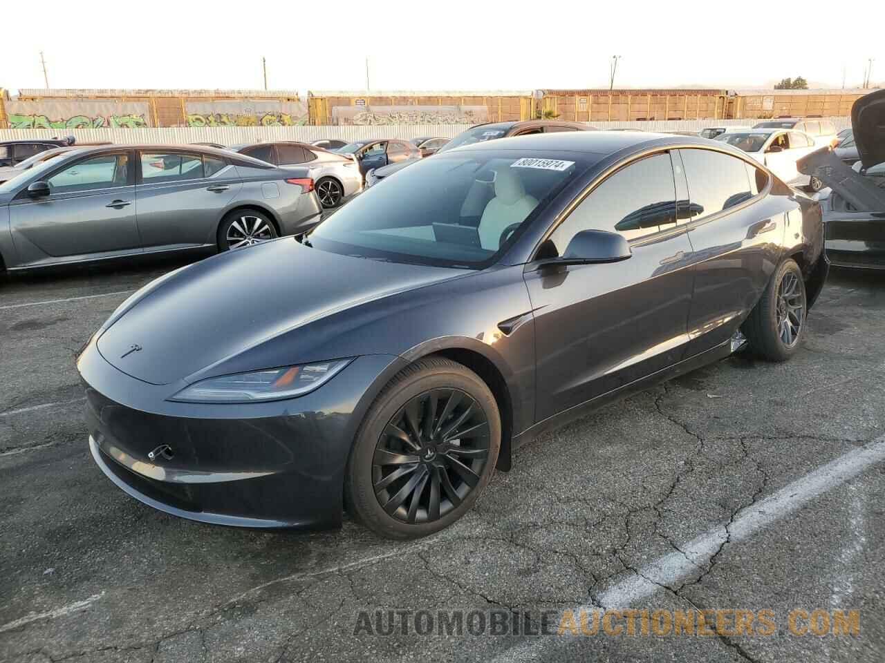 5YJ3E1EBXRF769442 TESLA MODEL 3 2024