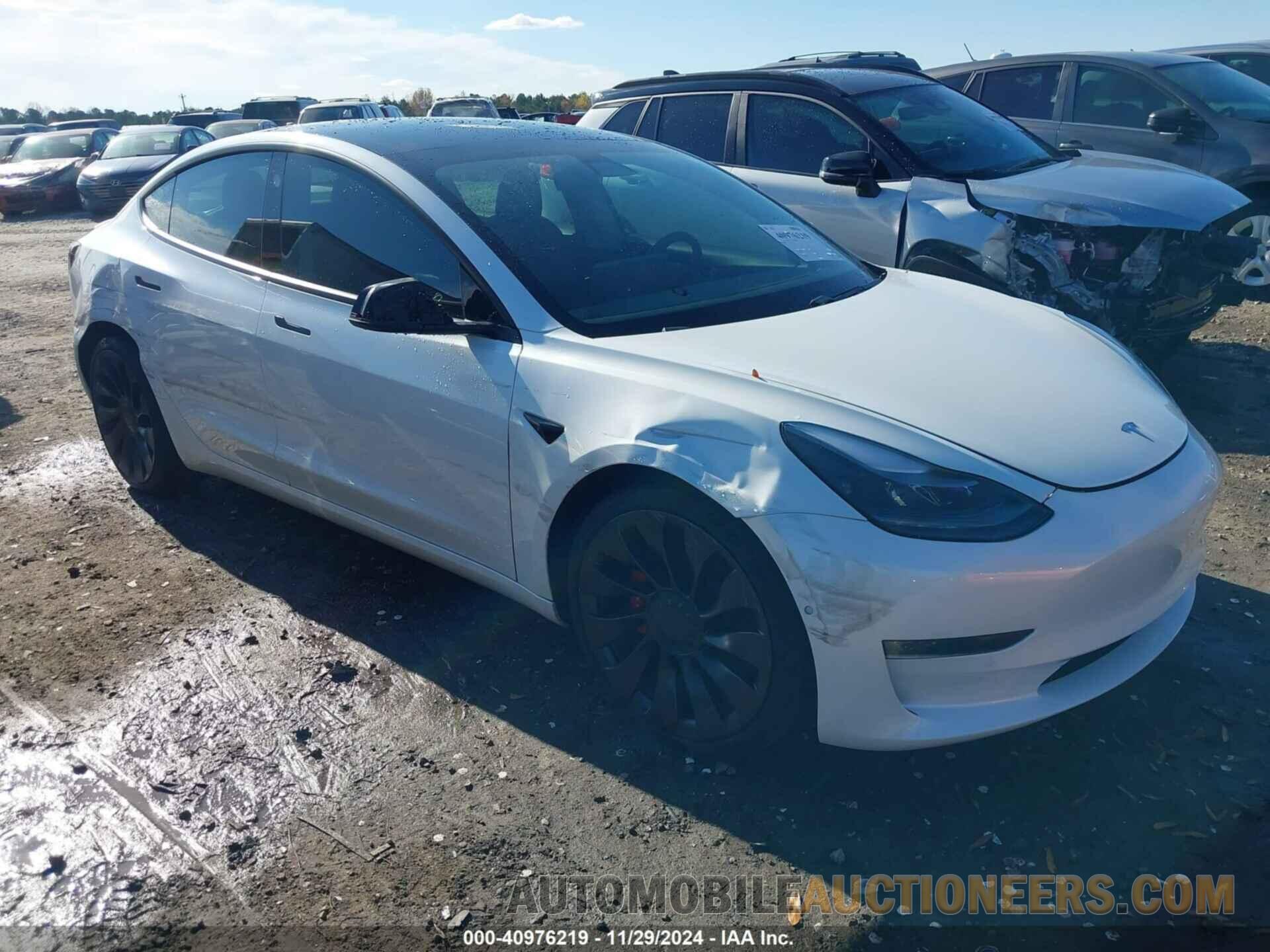 5YJ3E1EC0MF925652 TESLA MODEL 3 2021