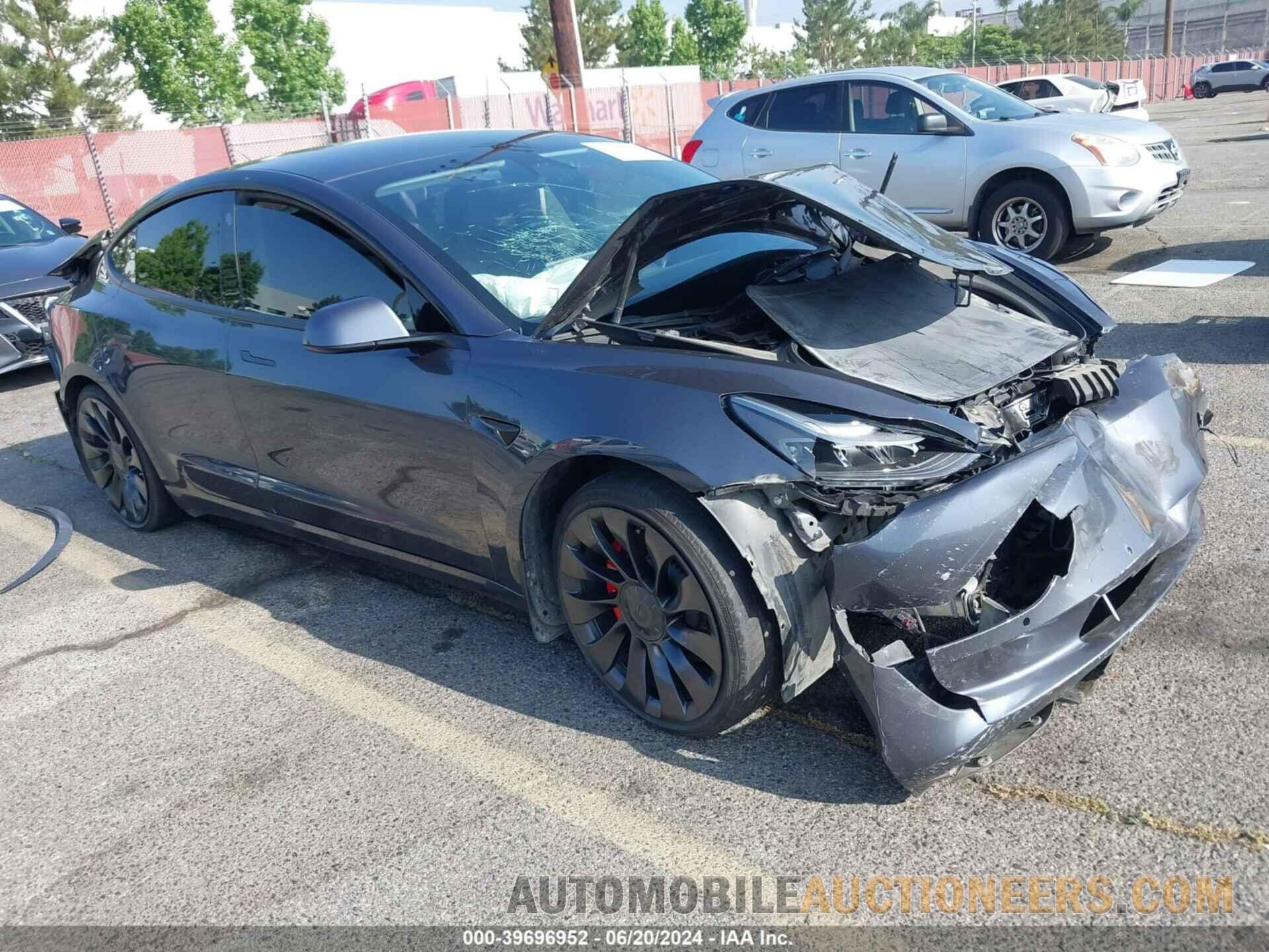 5YJ3E1EC1MF094260 TESLA MODEL 3 2021