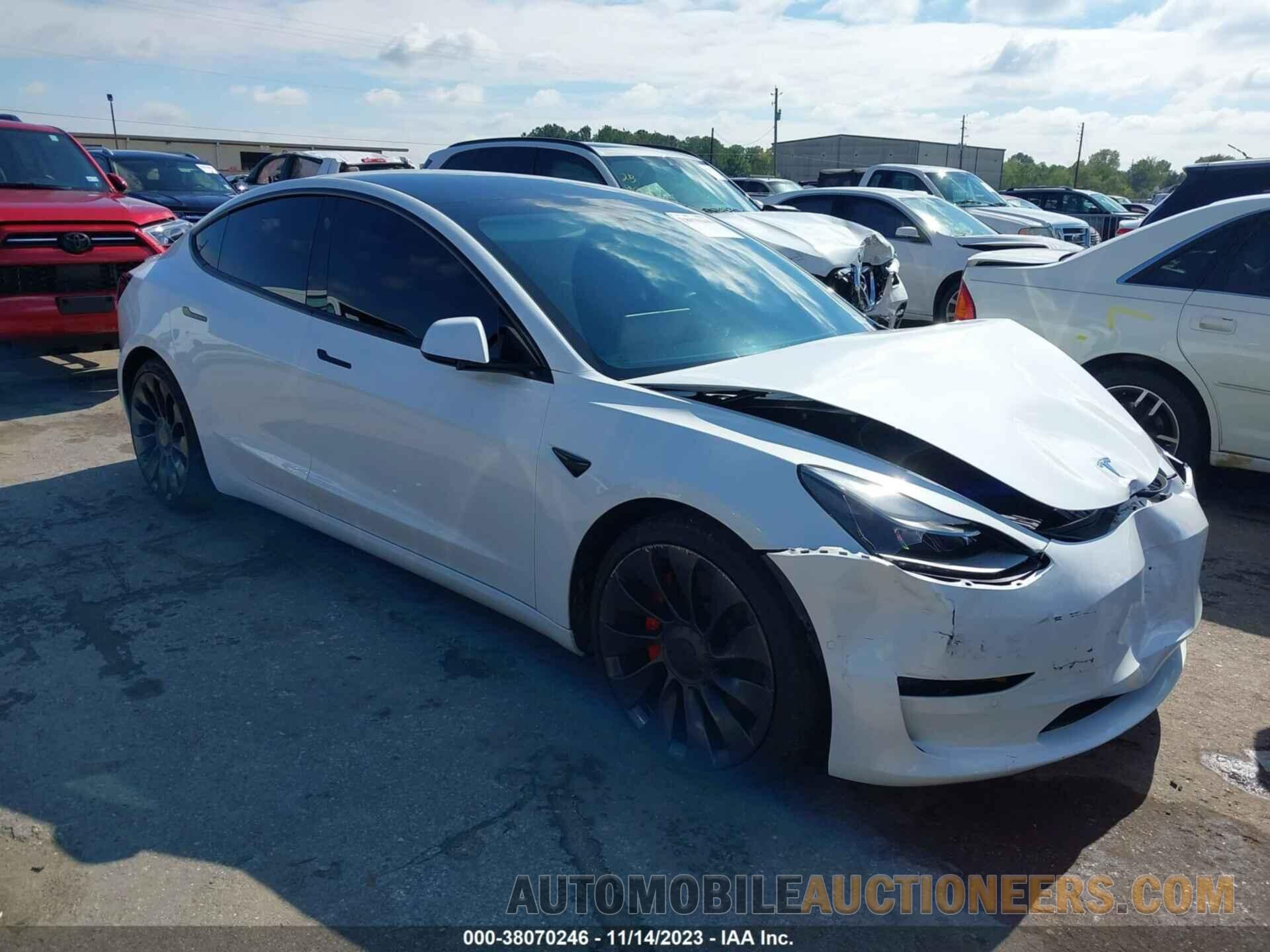 5YJ3E1EC1NF105551 TESLA MODEL 3 2022