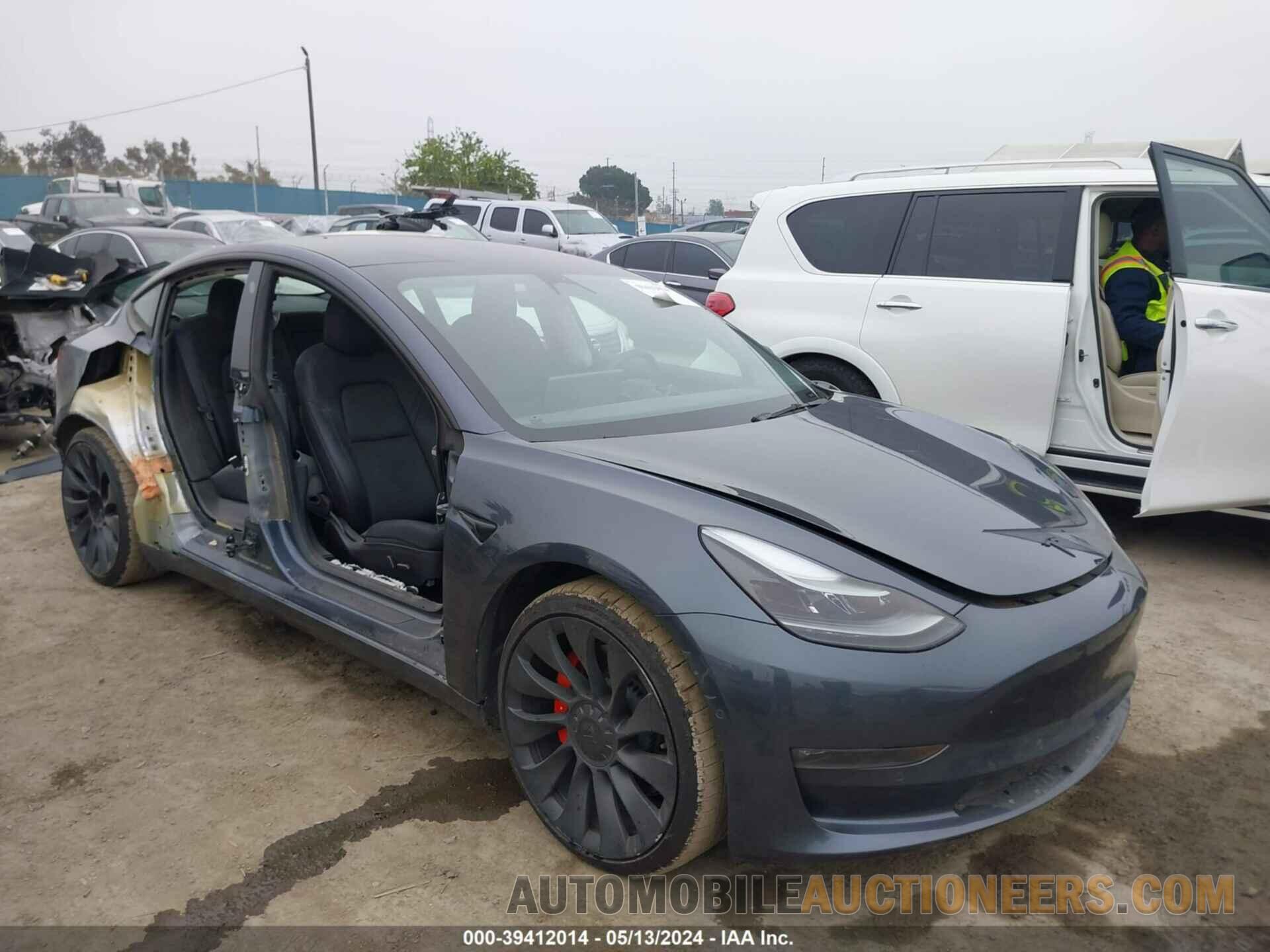 5YJ3E1EC1NF296873 TESLA MODEL 3 2022