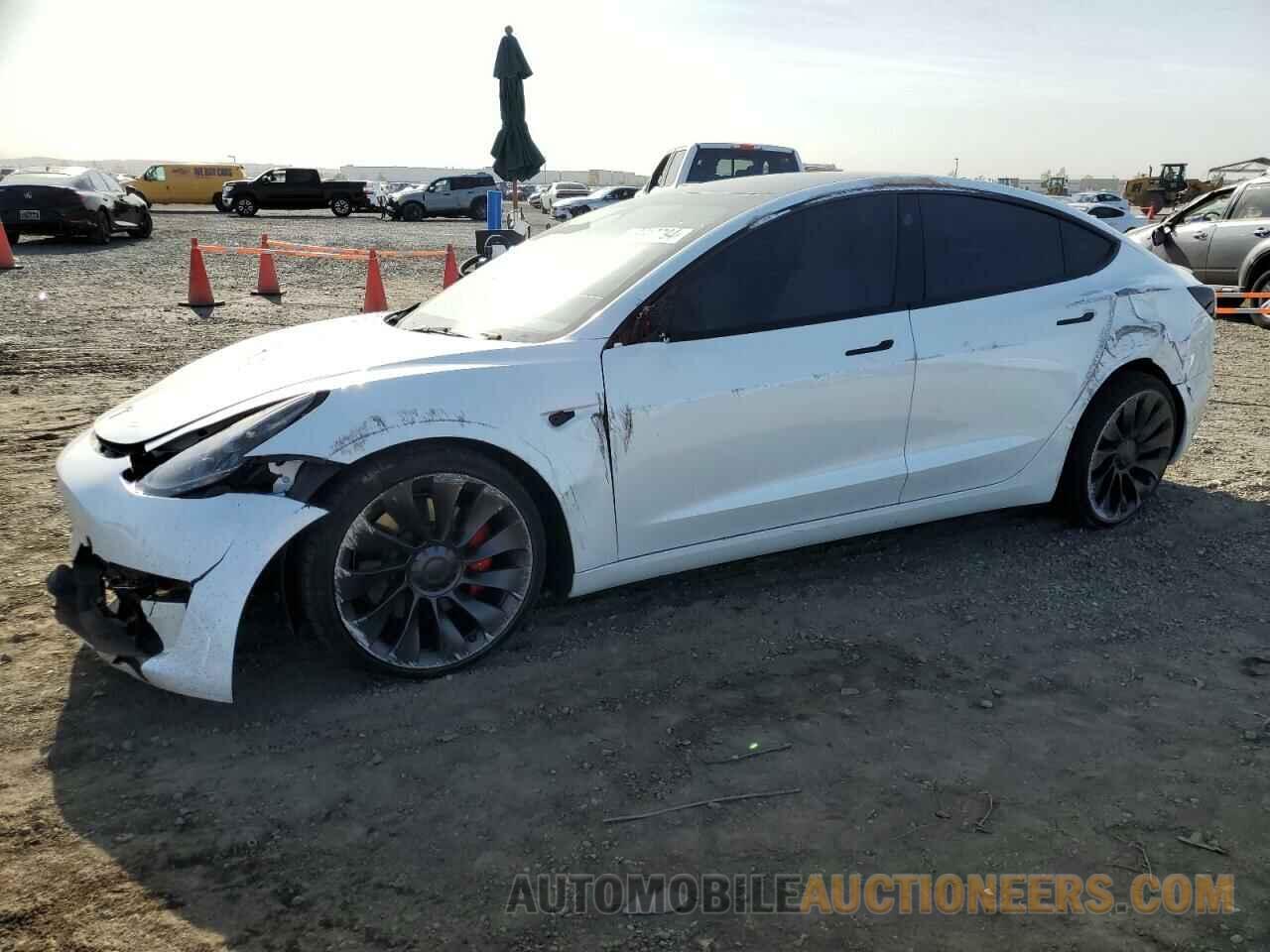 5YJ3E1EC1PF622318 TESLA MODEL 3 2023