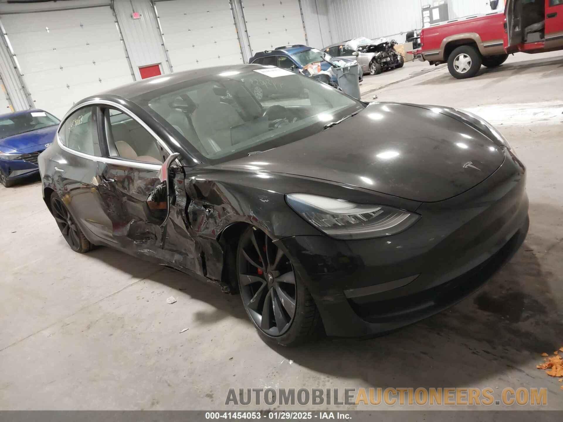 5YJ3E1EC2LF624489 TESLA MODEL 3 2020