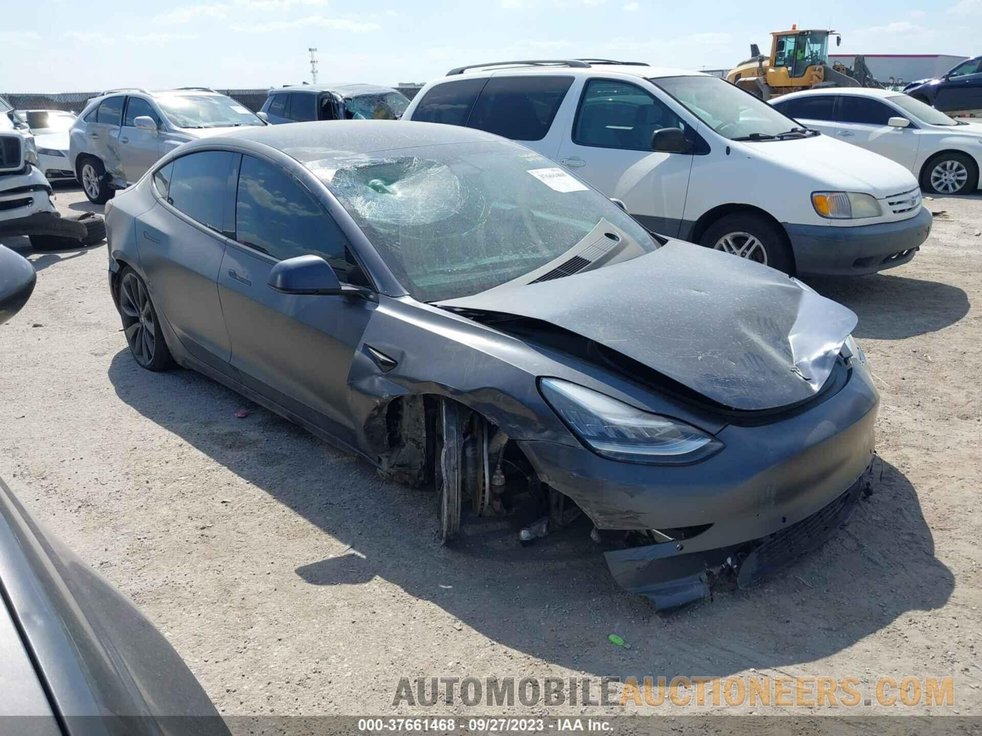 5YJ3E1EC2LF713463 TESLA MODEL 3 2020