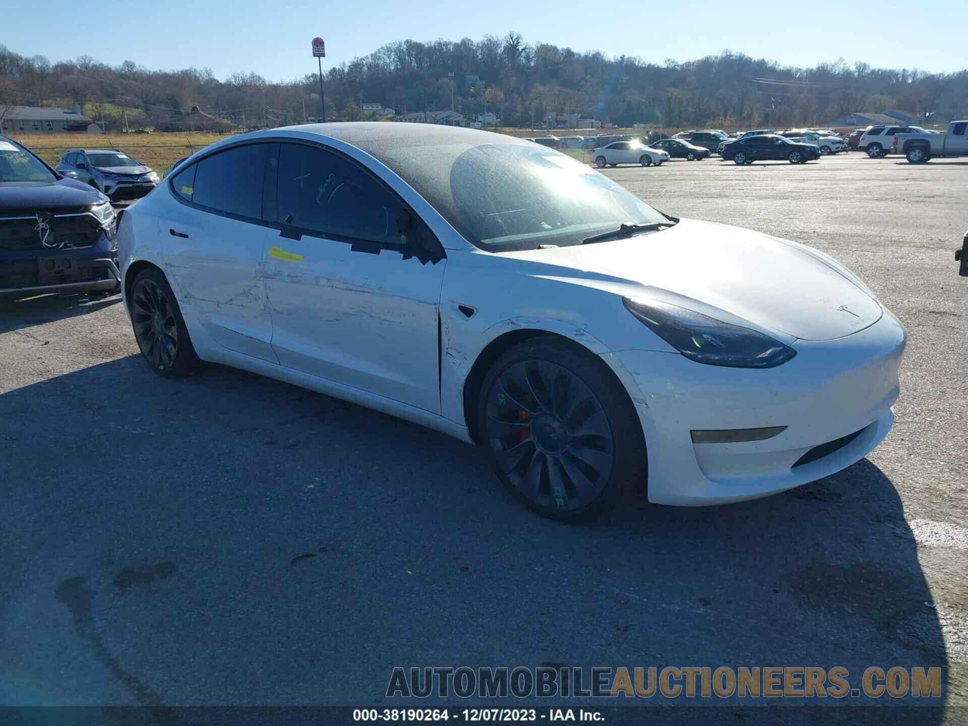 5YJ3E1EC2MF064684 TESLA MODEL 3 2021