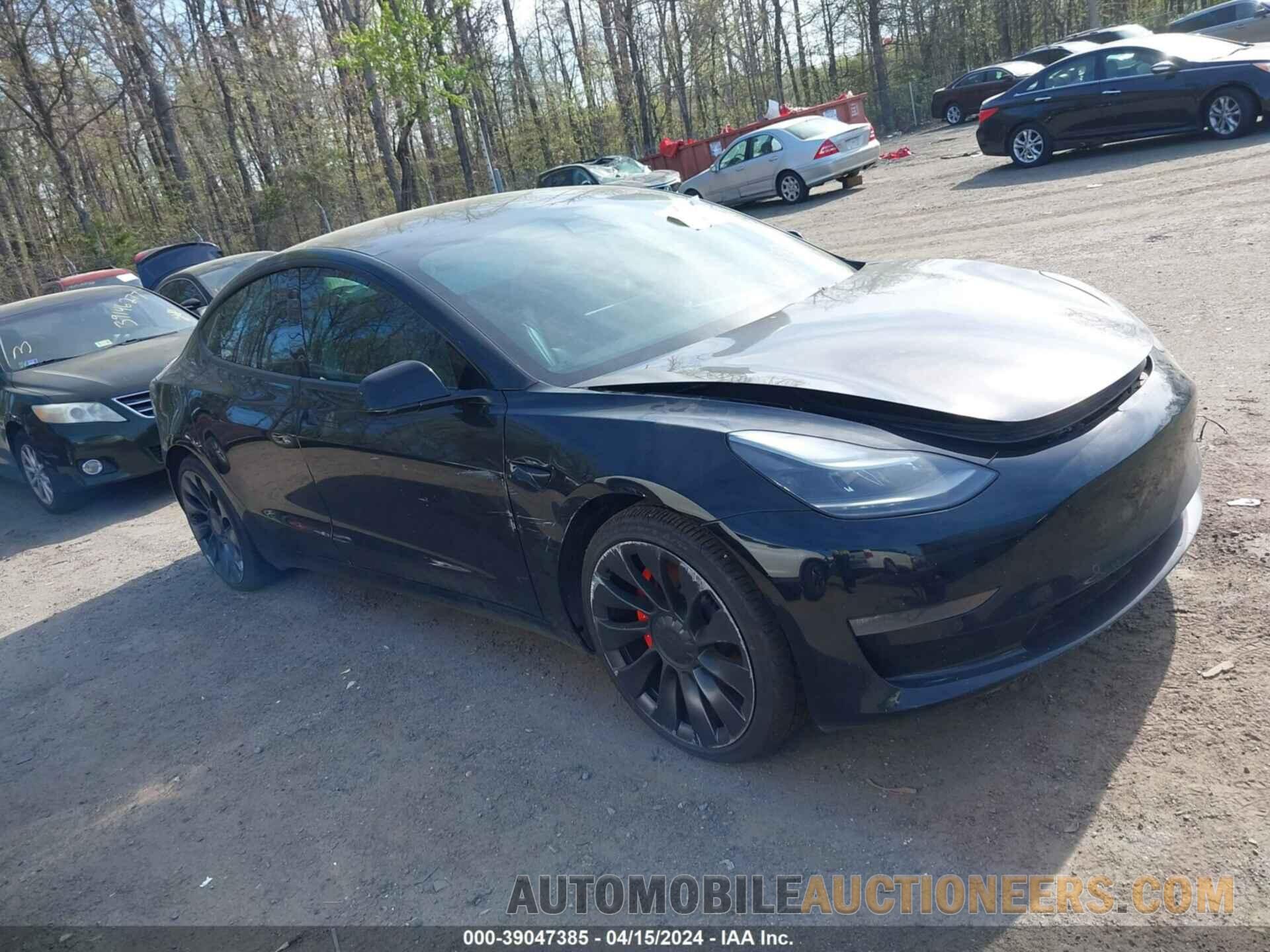 5YJ3E1EC2NF102979 TESLA MODEL 3 2022