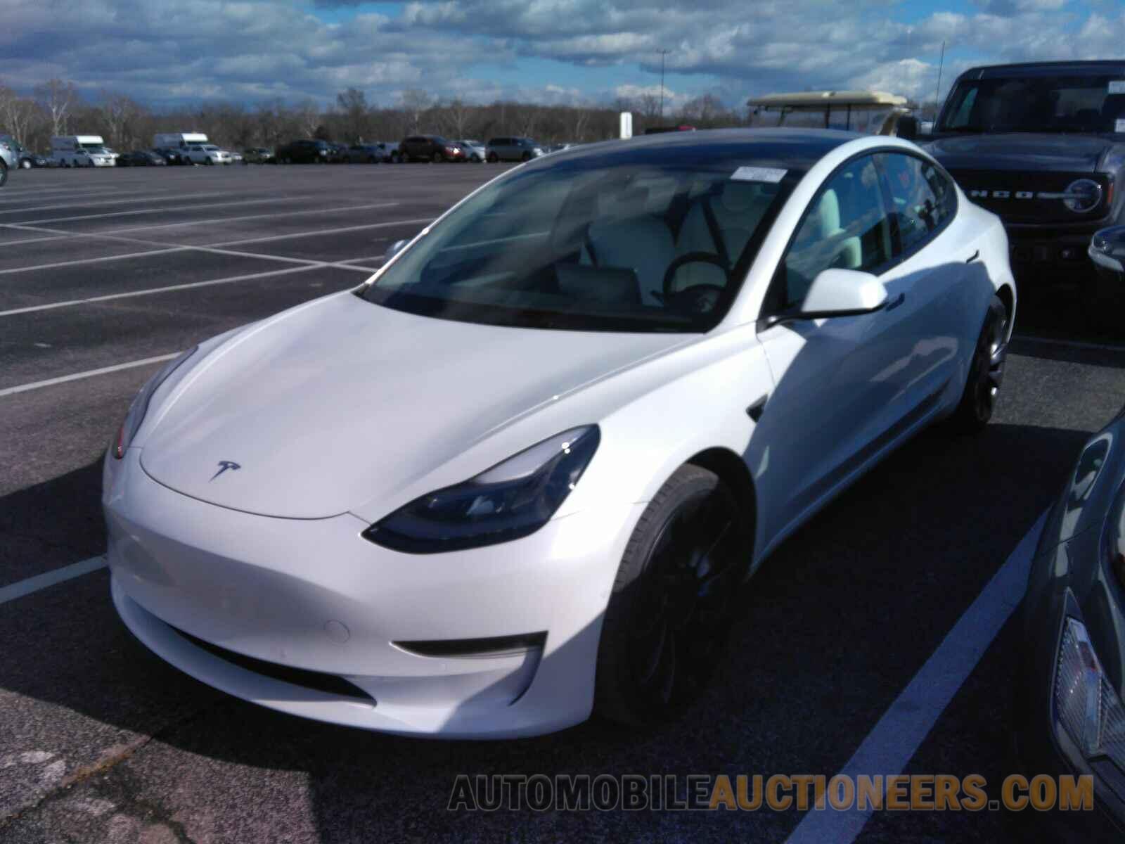 5YJ3E1EC2NF125923 Tesla Model 3 2022