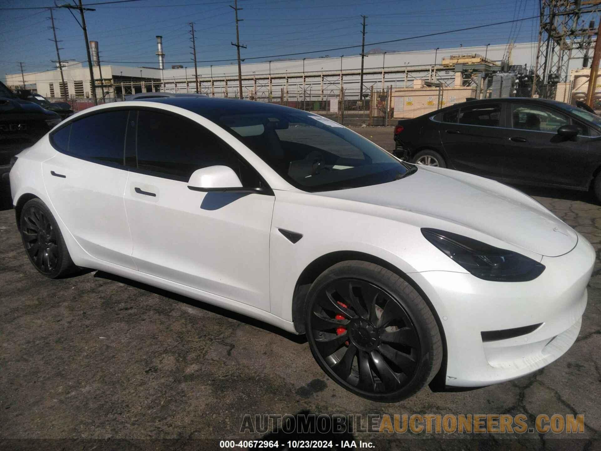 5YJ3E1EC2NF275577 TESLA MODEL 3 2022