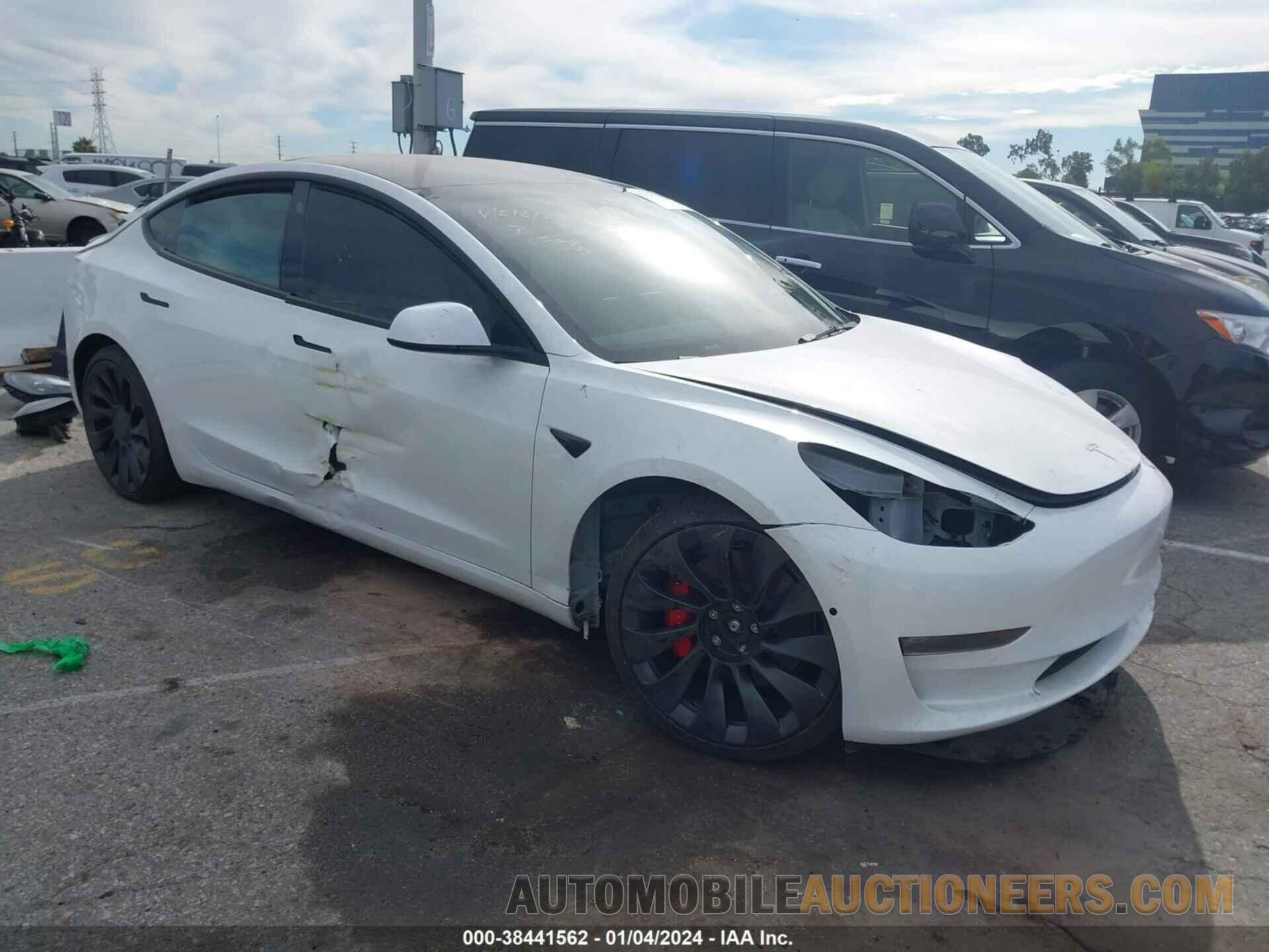 5YJ3E1EC2NF299586 TESLA MODEL 3 2022