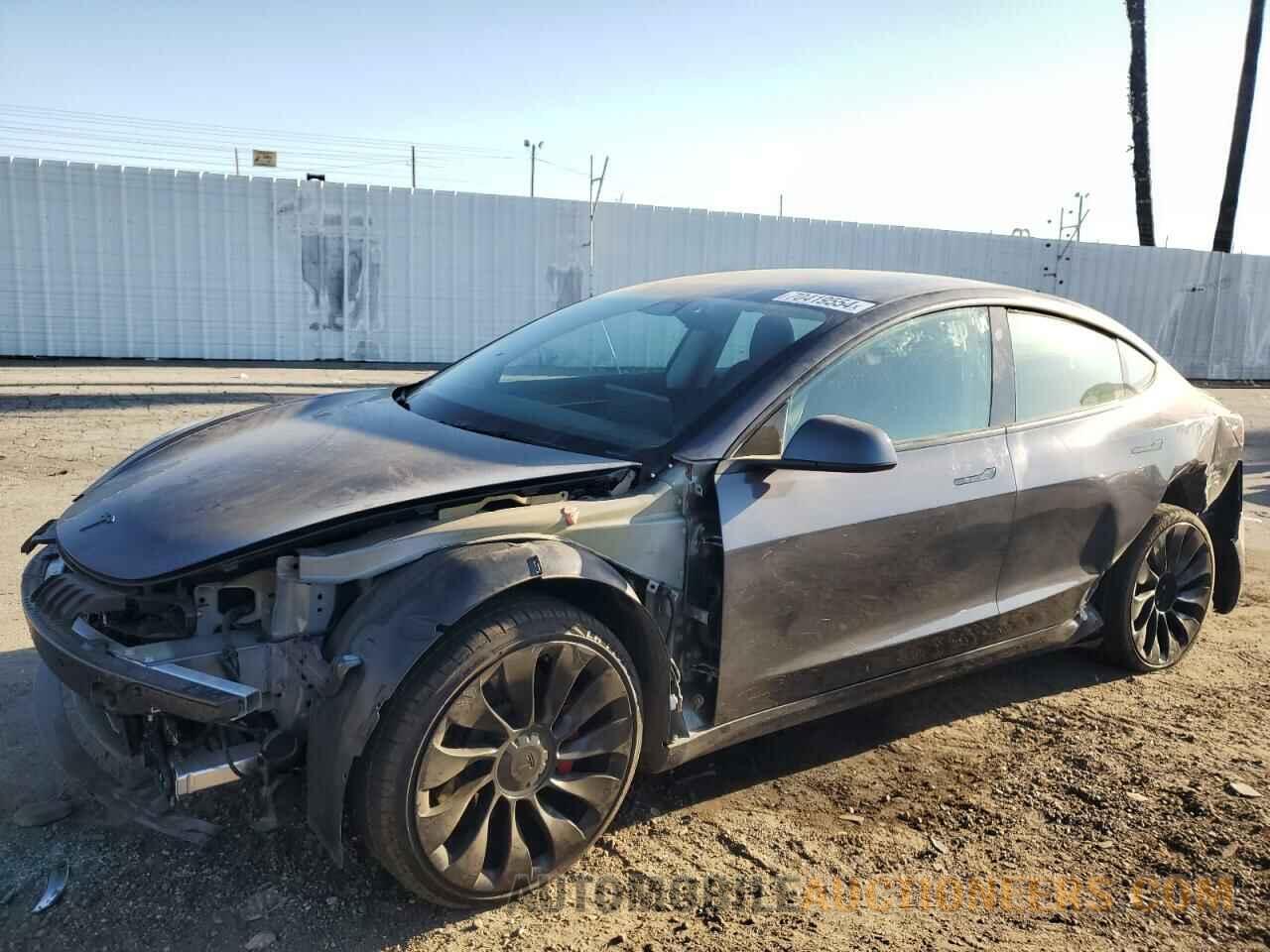 5YJ3E1EC2PF584565 TESLA MODEL 3 2023