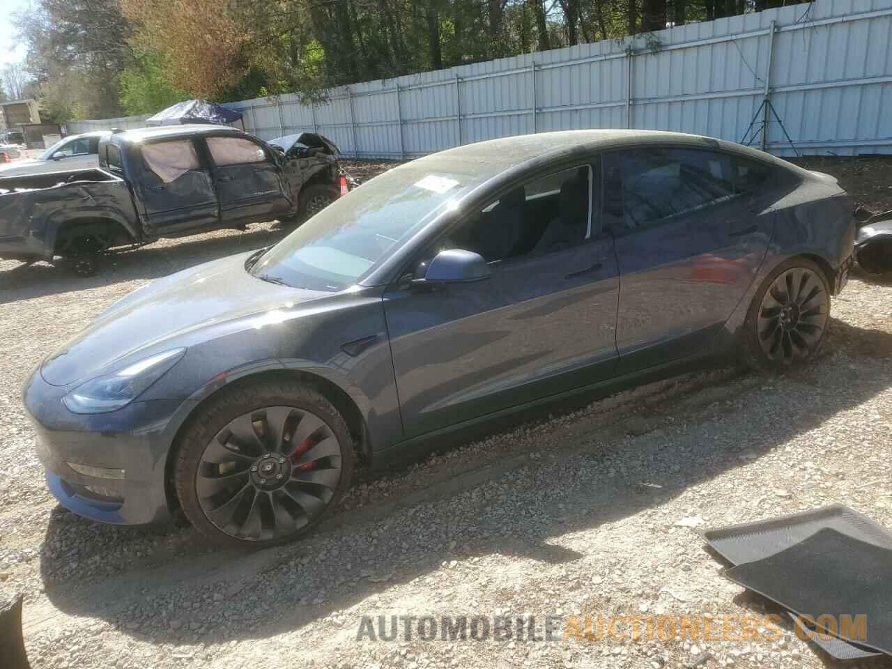 5YJ3E1EC2PF684195 TESLA MODEL 3 2023