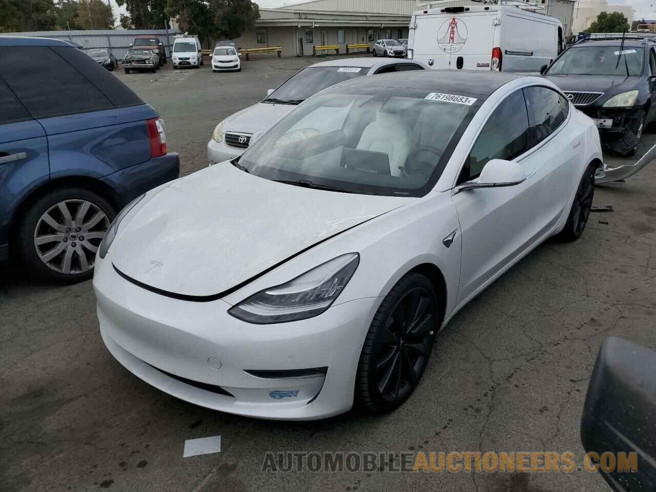 5YJ3E1EC3LF642225 TESLA MODEL 3 2020