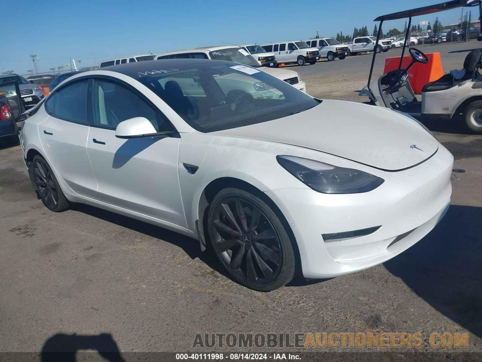 5YJ3E1EC3MF078304 TESLA MODEL 3 2021