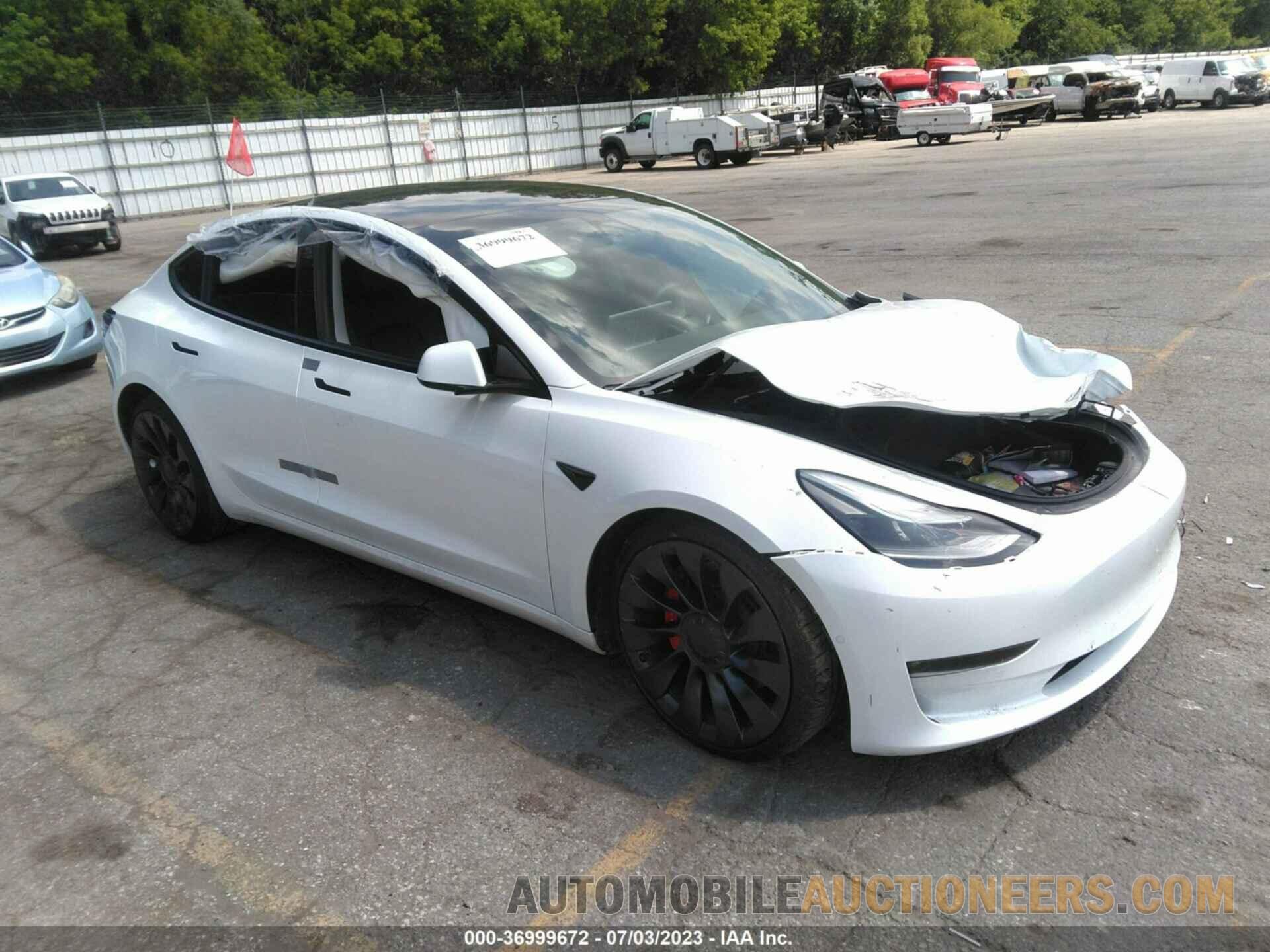 5YJ3E1EC3MF088461 TESLA MODEL 3 2021