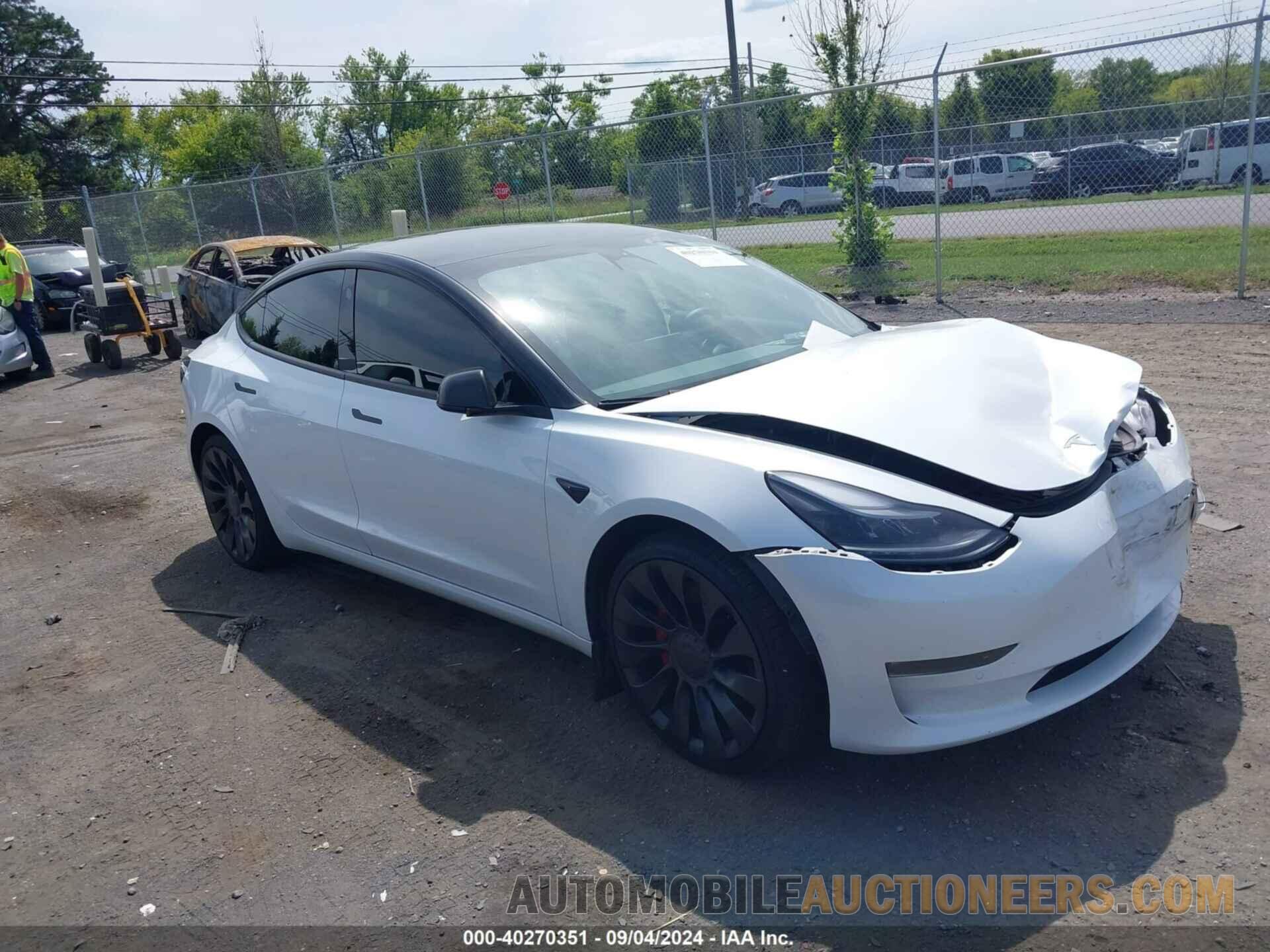 5YJ3E1EC3NF270243 TESLA MODEL 3 2022