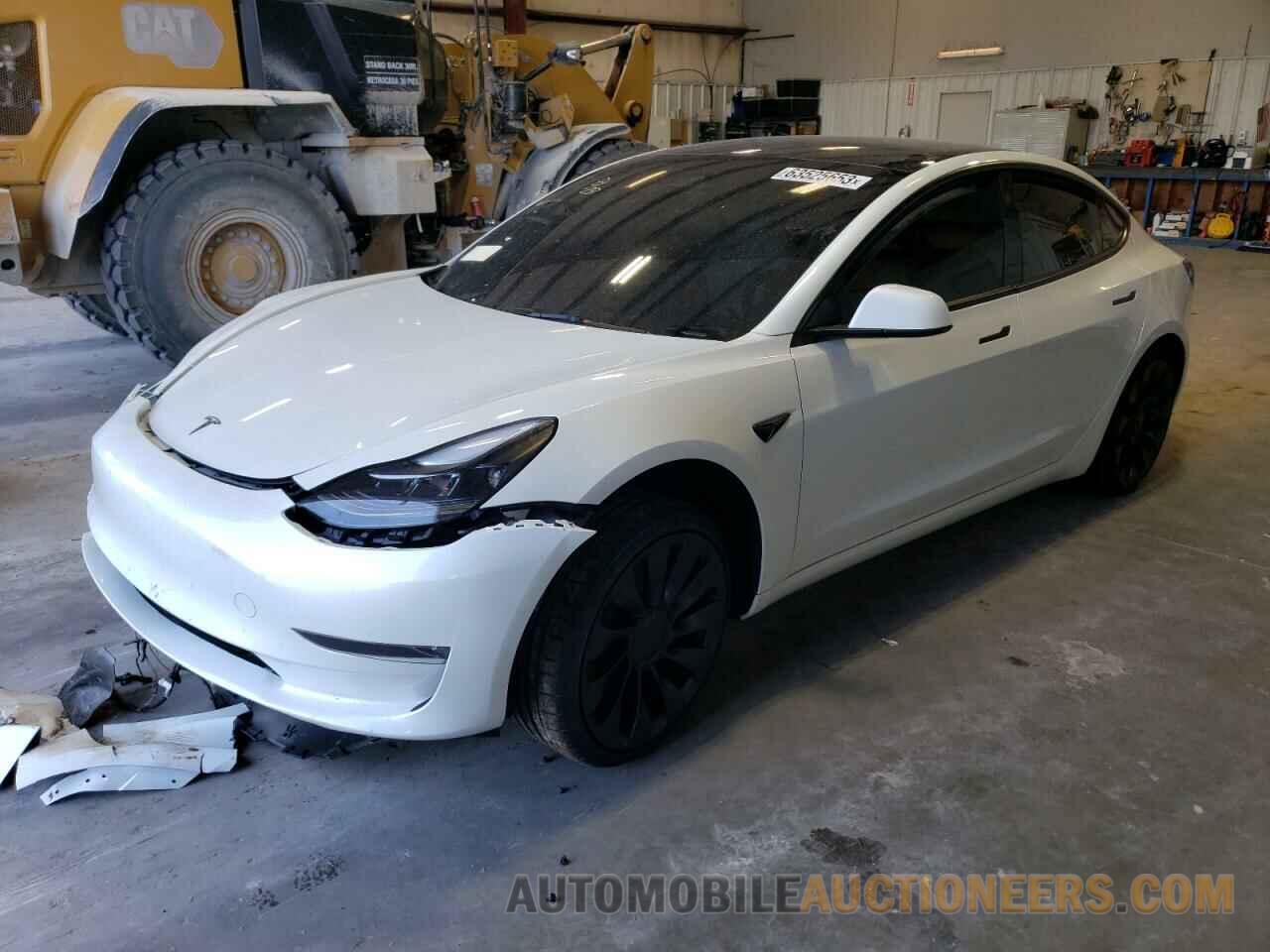 5YJ3E1EC3PF608825 TESLA MODEL 3 2023