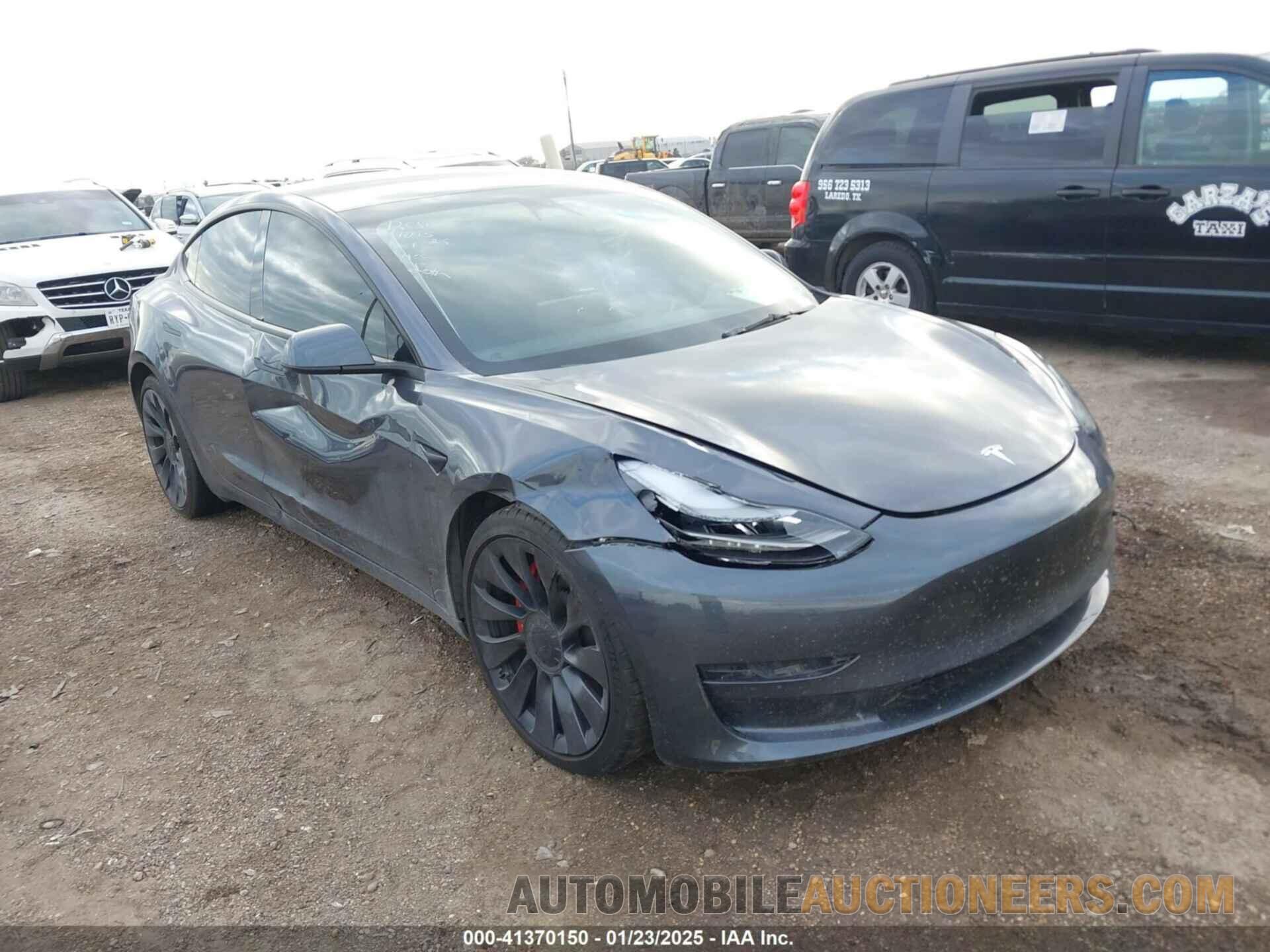 5YJ3E1EC3PF637385 TESLA MODEL 3 2023