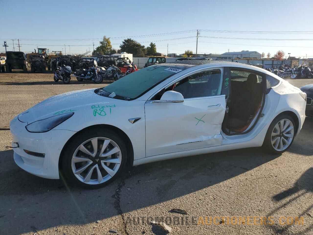 5YJ3E1EC4LF586988 TESLA MODEL 3 2020