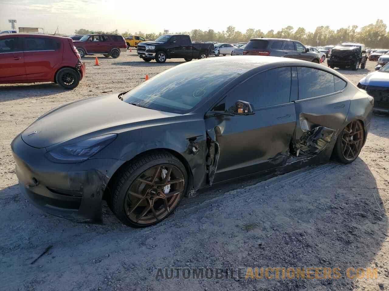 5YJ3E1EC4LF669501 TESLA MODEL 3 2020