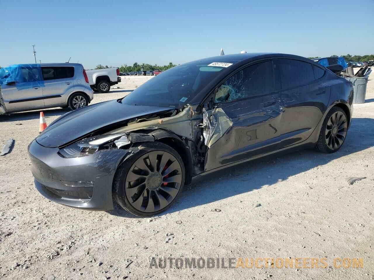 5YJ3E1EC4MF055789 TESLA MODEL 3 2021