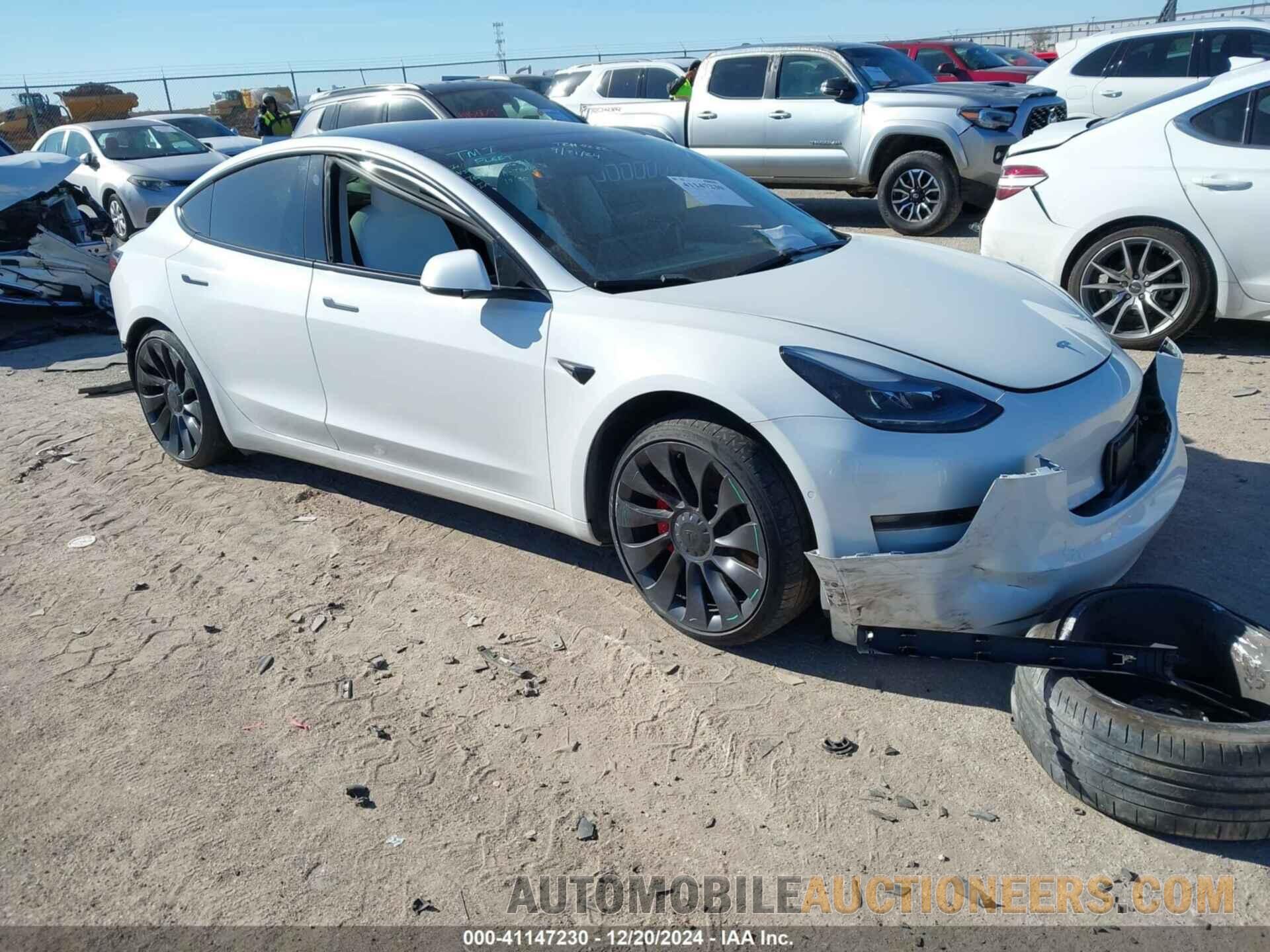 5YJ3E1EC4MF073631 TESLA MODEL 3 2021