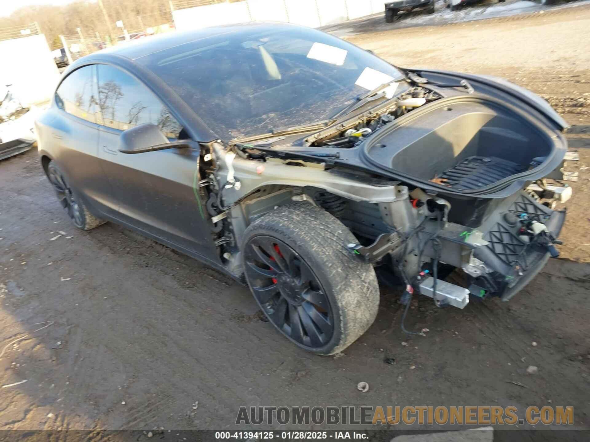 5YJ3E1EC4PF404535 TESLA MODEL 3 2023