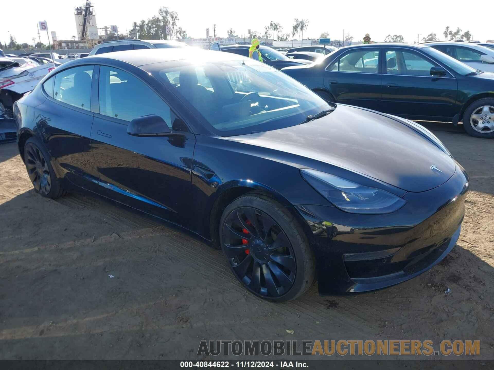 5YJ3E1EC5NF261155 TESLA MODEL 3 2022