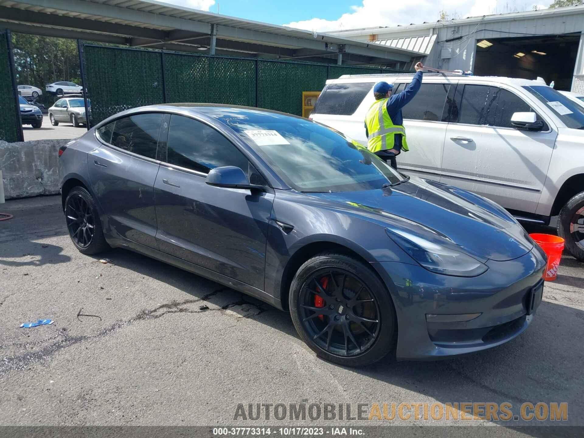 5YJ3E1EC6MF049735 TESLA MODEL 3 2021